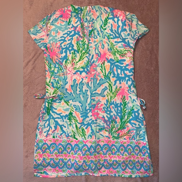 NWT Lilly Pulitzer short sleeve romper - Picture 2 of 3